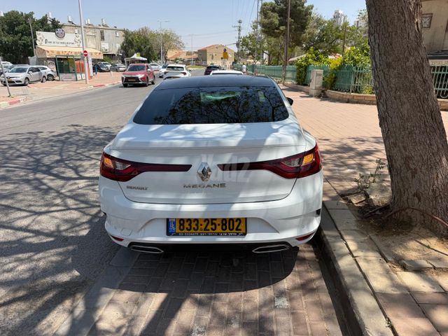 רנו מגאן