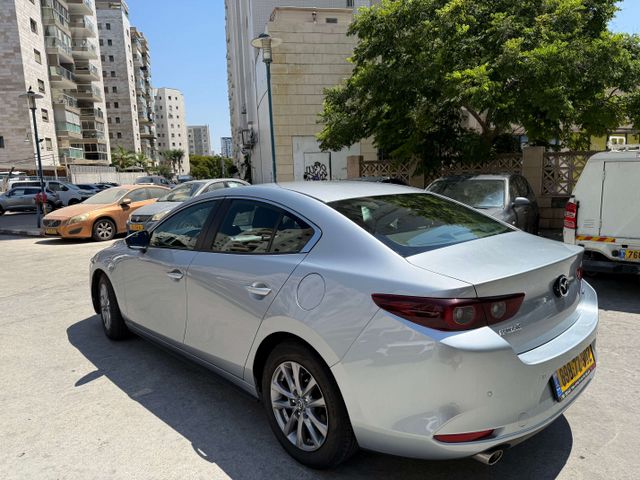 מאזדה 3