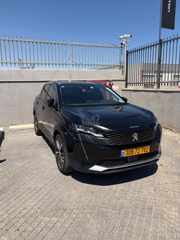 פיג'ו 3008