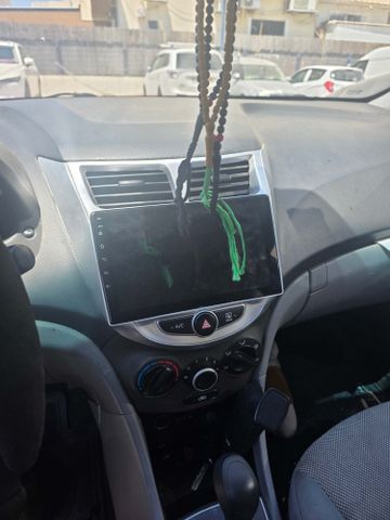 יונדאי אקסנט i25