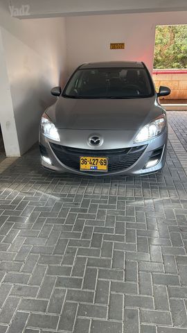 מודעת רכב מאזדה 3