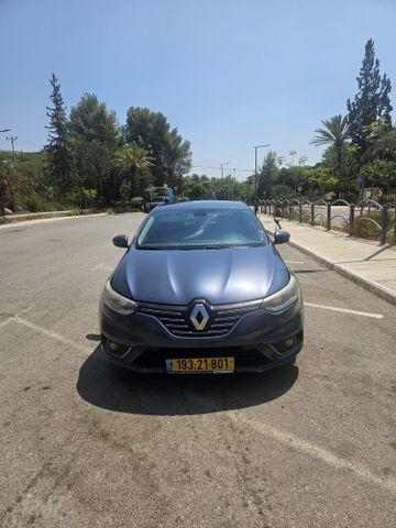 רנו מגאן