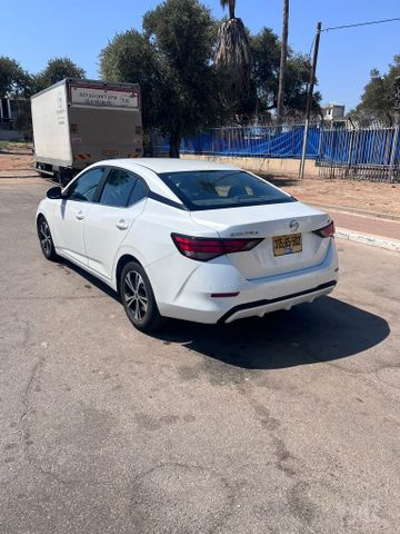 ניסאן סנטרה