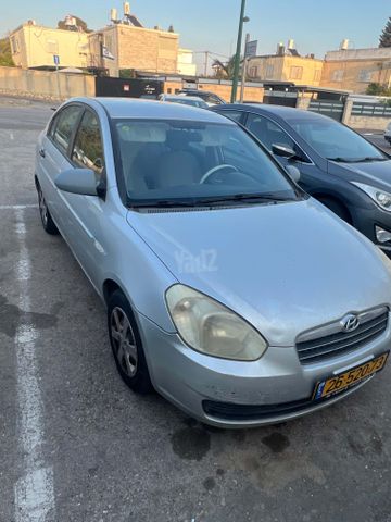 יונדאי אקסנט i25