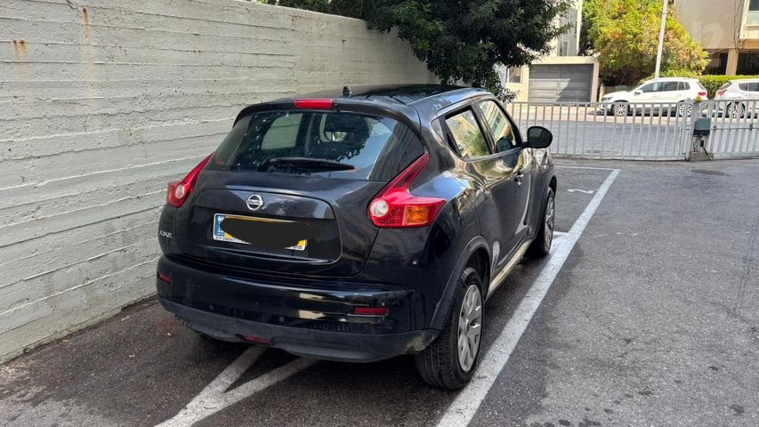 ניסאן ג'וק