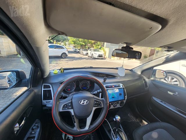 יונדאי i20