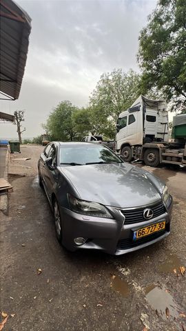 לקסוס GS