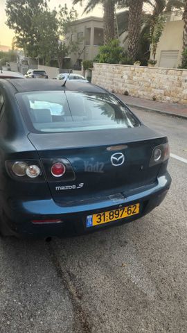 מאזדה 3