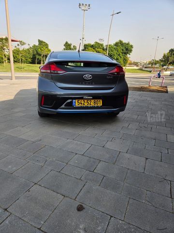 יונדאי איוניק