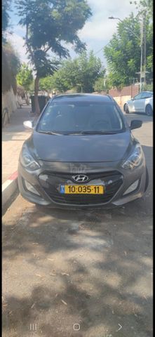יונדאי i30