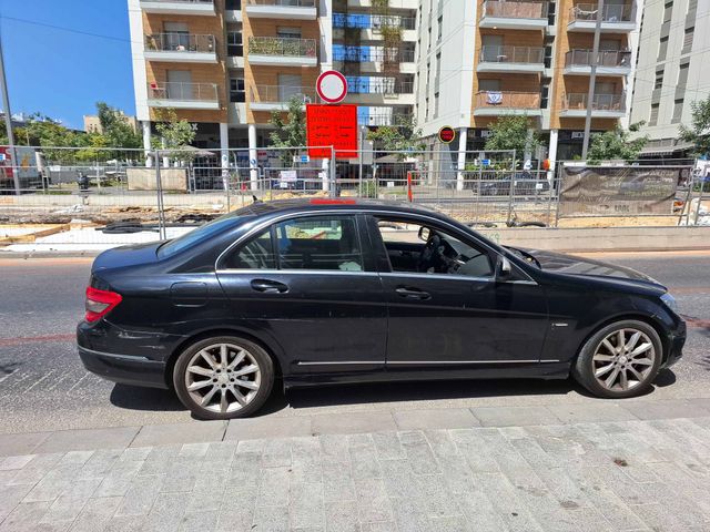 מודעת רכב מרצדס-בנץ C-class