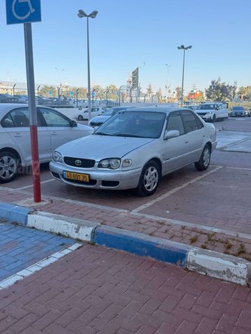 טויוטה קורולה