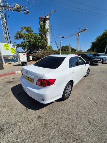 טויוטה קורולה