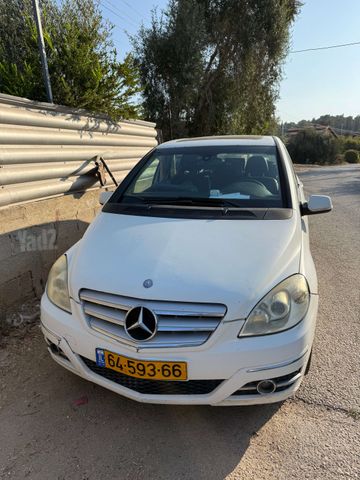 מרצדס-בנץ B-class
