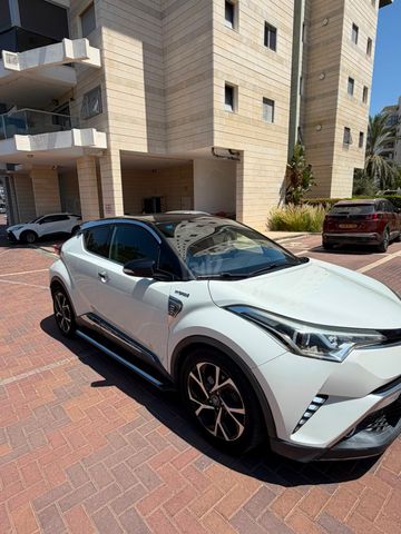 טויוטה C-HR
