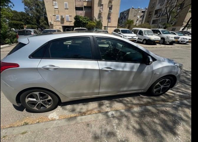 יונדאי i30