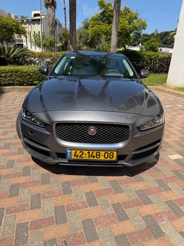 מודעת רכב יגואר XE