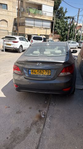 יונדאי אקסנט i25