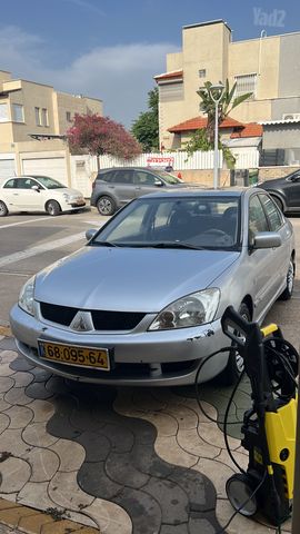 מודעת רכב מיצובישי לנסר