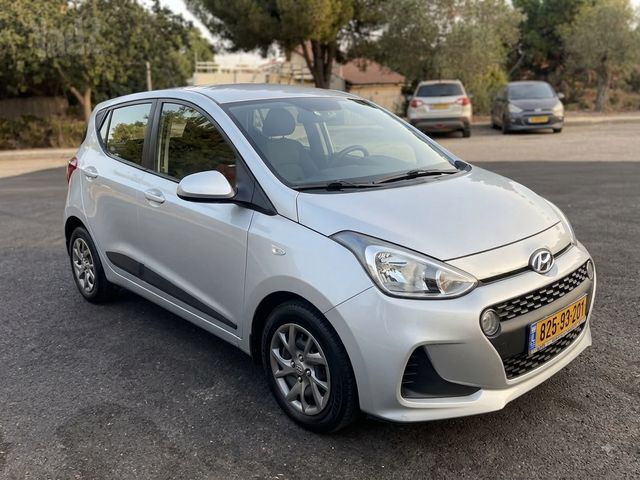 יונדאי i10