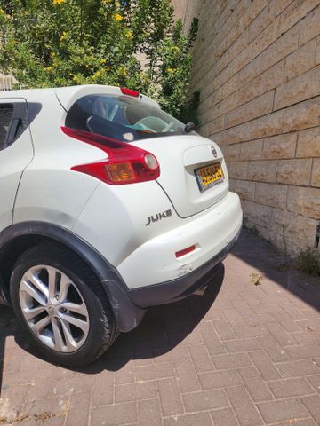 ניסאן ג'וק