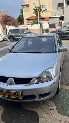 מיצובישי לנסר