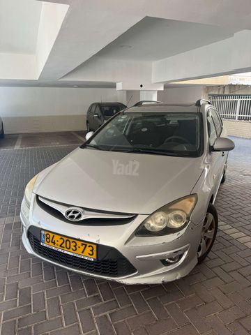 יונדאי i30