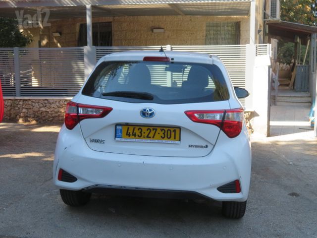 טויוטה יאריס