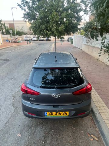 יונדאי i20
