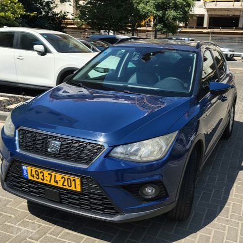 מודעת רכב סיאט ארונה