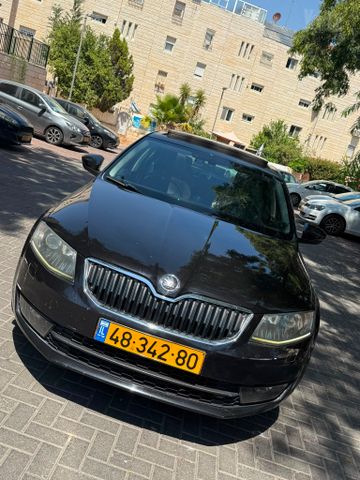 סקודה אוקטביה