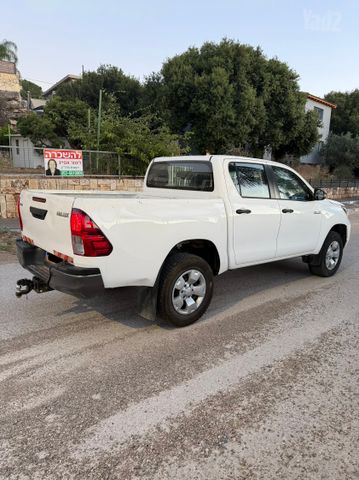 טויוטה היילקס