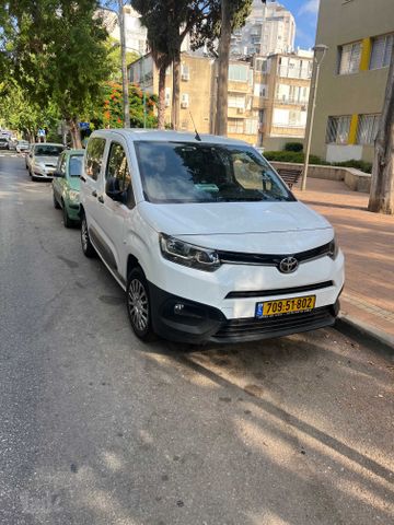 מודעת רכב טויוטה פרואייס סיטי