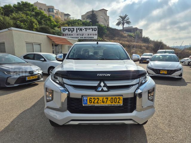 מודעת רכב מיצובישי טרייטון / L200