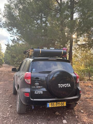 מודעת רכב טויוטה RAV4