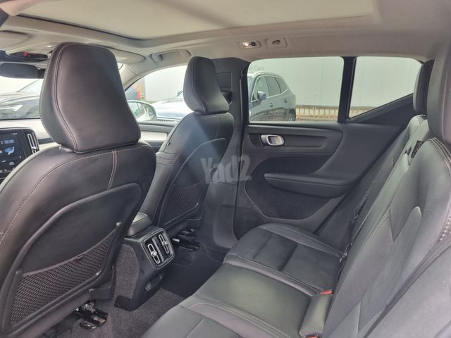 וולוו XC40
