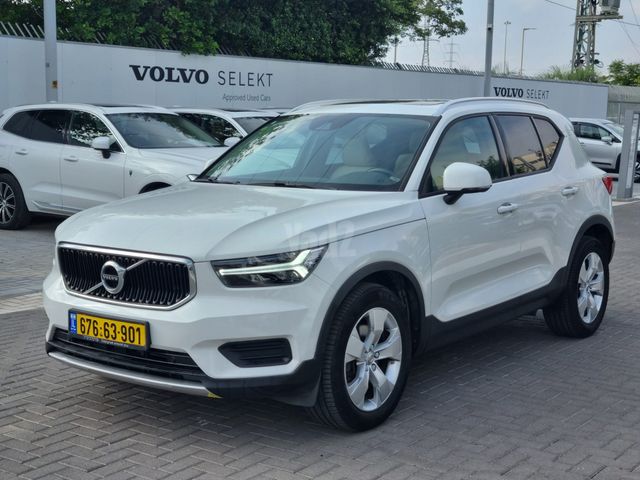 מודעת רכב וולוו XC40
