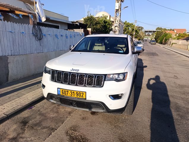ג'יפ גרנד צ'ירוקי