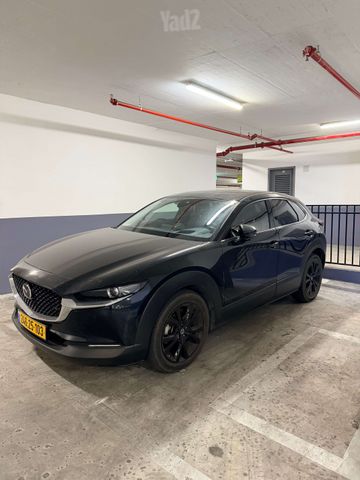 מודעת רכב מאזדה CX-30