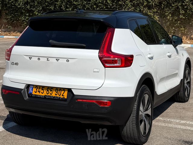 וולוו XC40