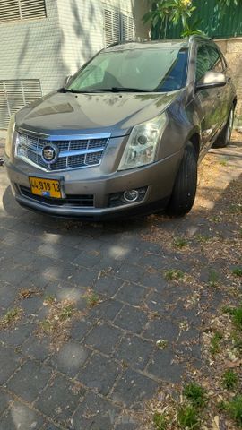 קאדילק SRX