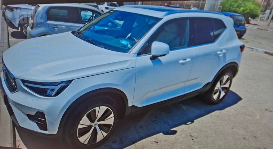 וולוו XC40