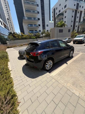 מודעת רכב מאזדה CX-5