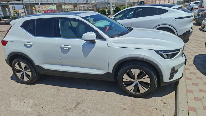 וולוו XC40