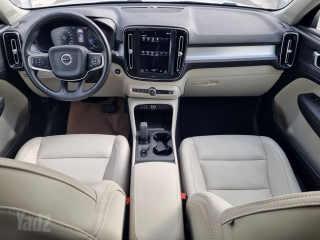 מודעת רכב וולוו XC40 2