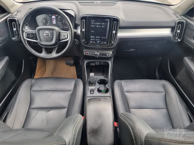 מודעת רכב וולוו XC40 2