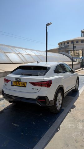 אאודי Q3