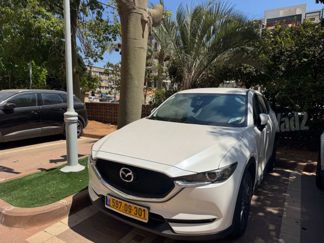מודעת רכב מאזדה CX-5