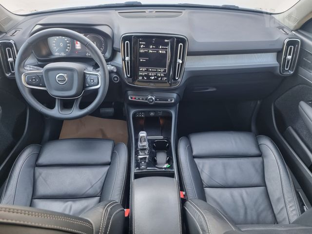 וולוו XC40