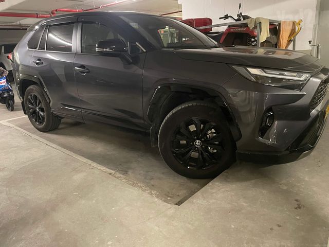 מודעת רכב טויוטה RAV4
